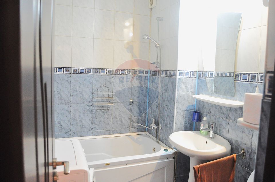 Apartament de închiriat cu loc de parcare, zona Podgoria