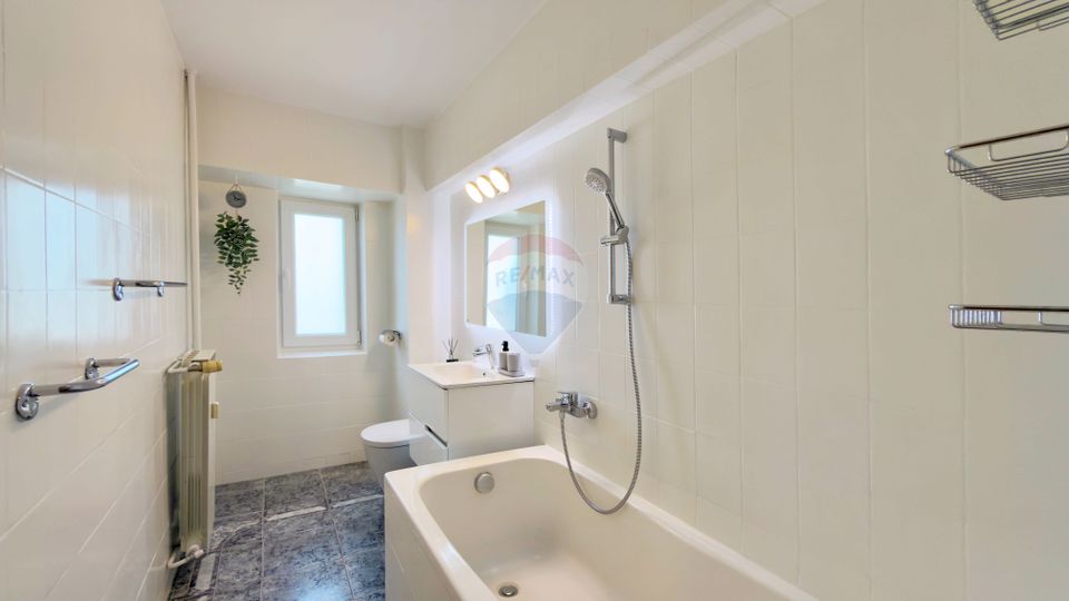 4 Camere Piata Alba Iulia 102 mp vedere Bd. Unirii si Casa Poporului