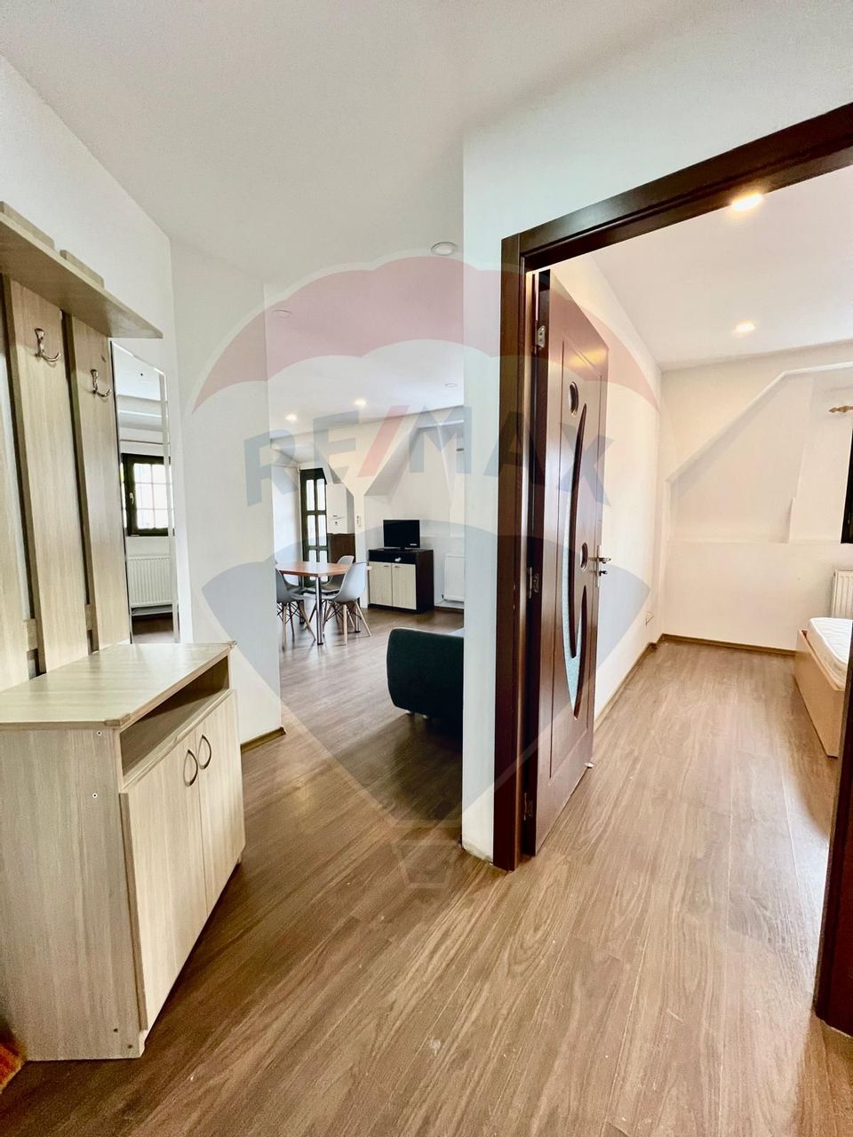 Apartament cu 2 camere de vânzare în zona Central