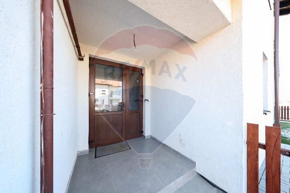 Apartament cu 2 camere de închiriat în zona Ghimbav