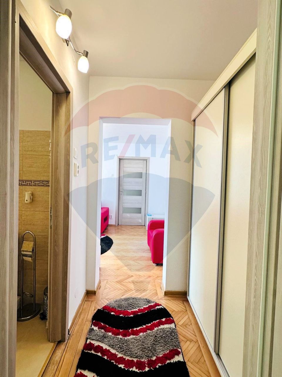 Apartament la Metrou Romancierilor-De Inchiriat