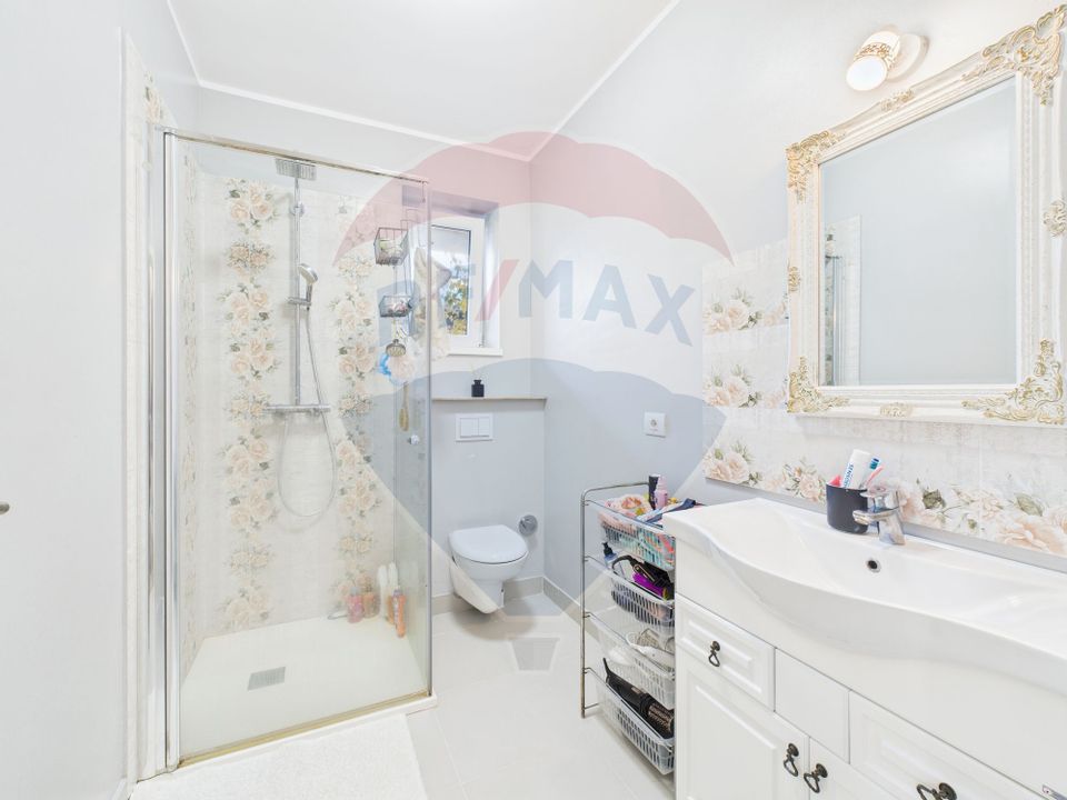 5 room House / Villa for sale