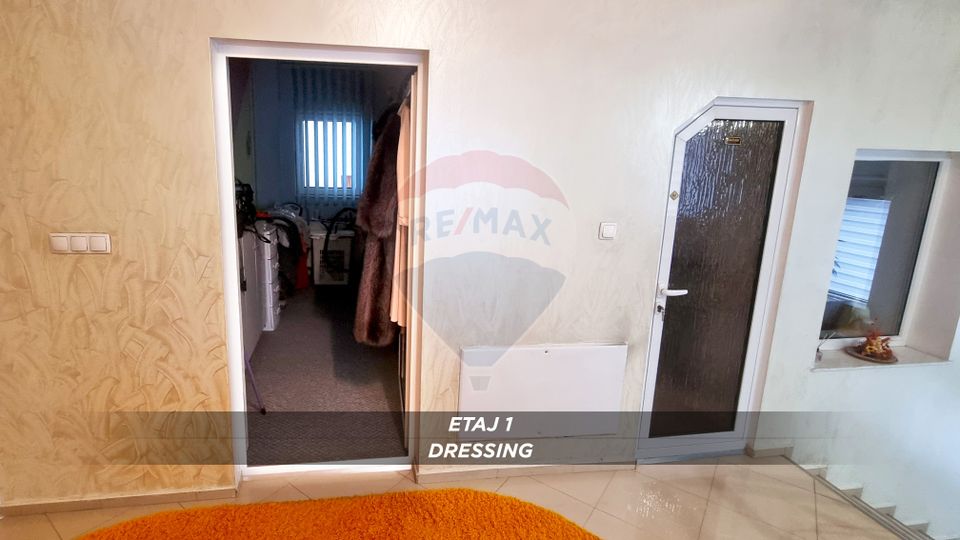 10 room House / Villa for sale, Central area