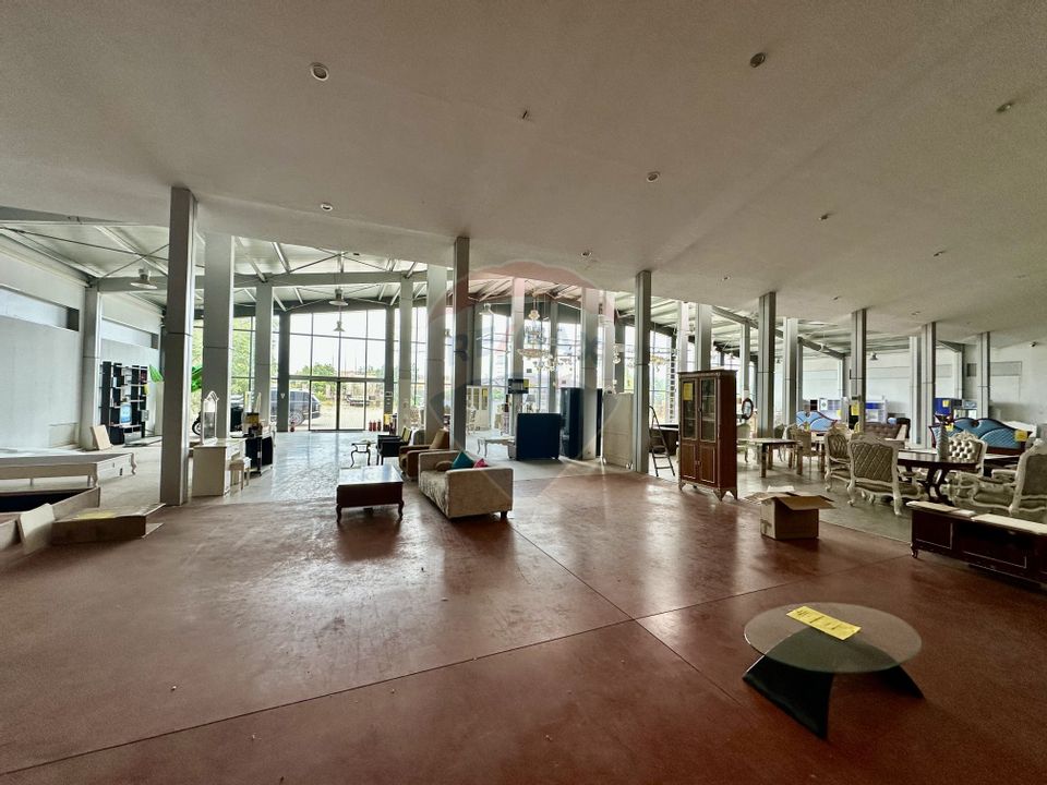 Hala/Showroom 1400mp Calea Moldovei