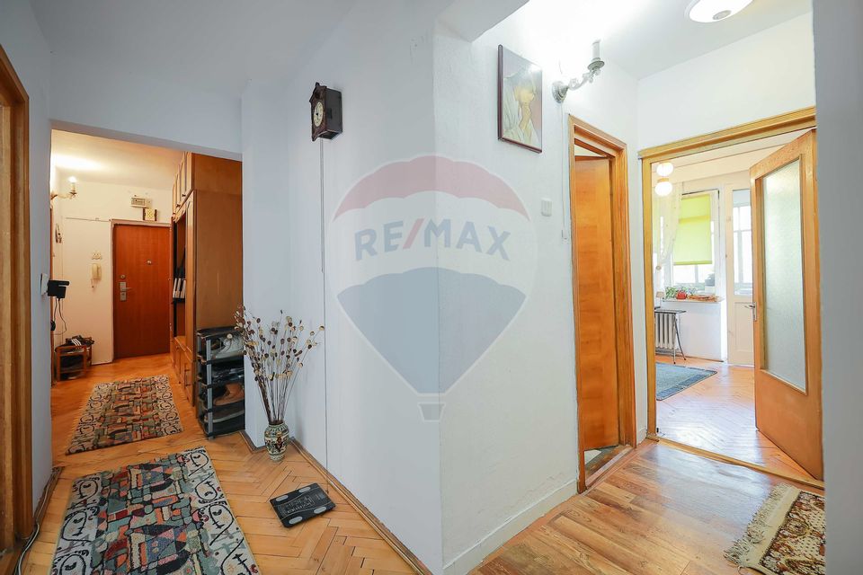 4 room Apartment for sale, Dacia area