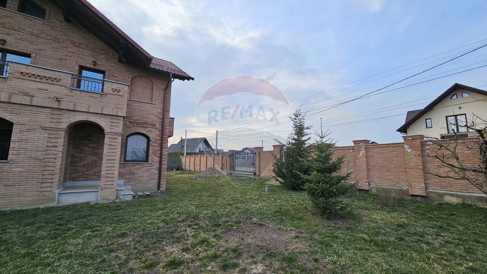 Casă / Vilă de lux, Scheia, Suceava