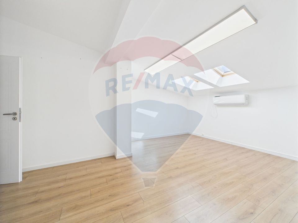 De inchiriat | Casa moderna cu 3 dormitoare si curte | Pipera