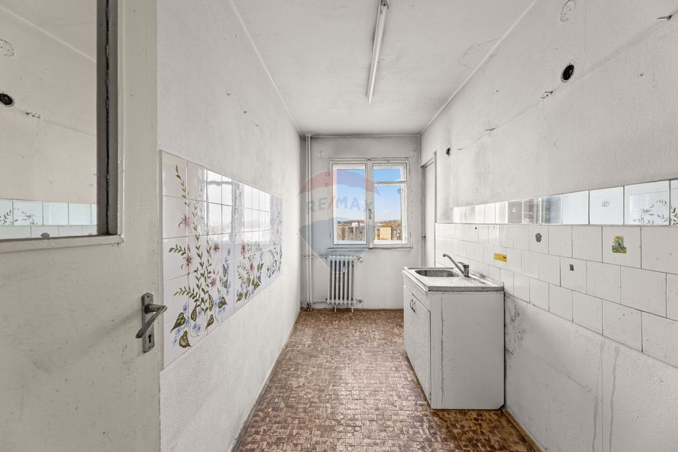 Apartament cu 3 camere de vânzare în zona Aurel Vlaicu