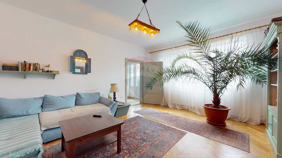5 room House / Villa for sale, Brasovul Vechi area