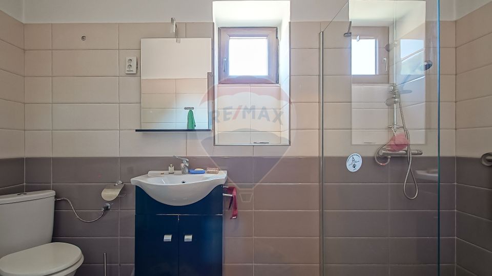 Casă cu 7 Camere + Spațiu Comercial, Oportunitate Rară, Comision 0%