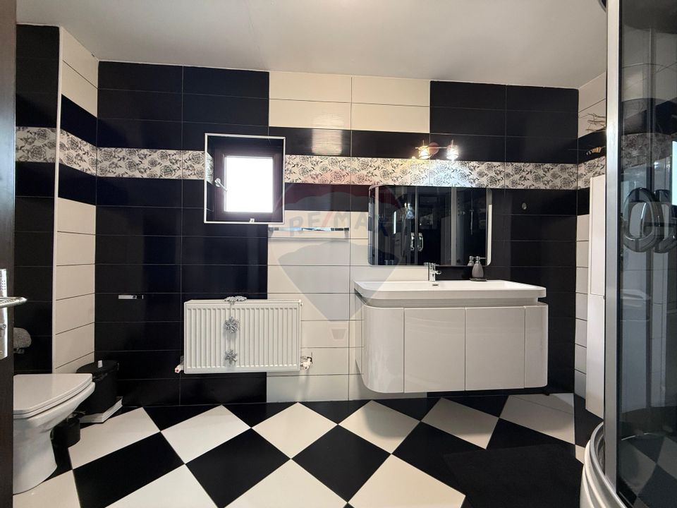 Vilă  cu 5 camere de vânzare în Șerbănești