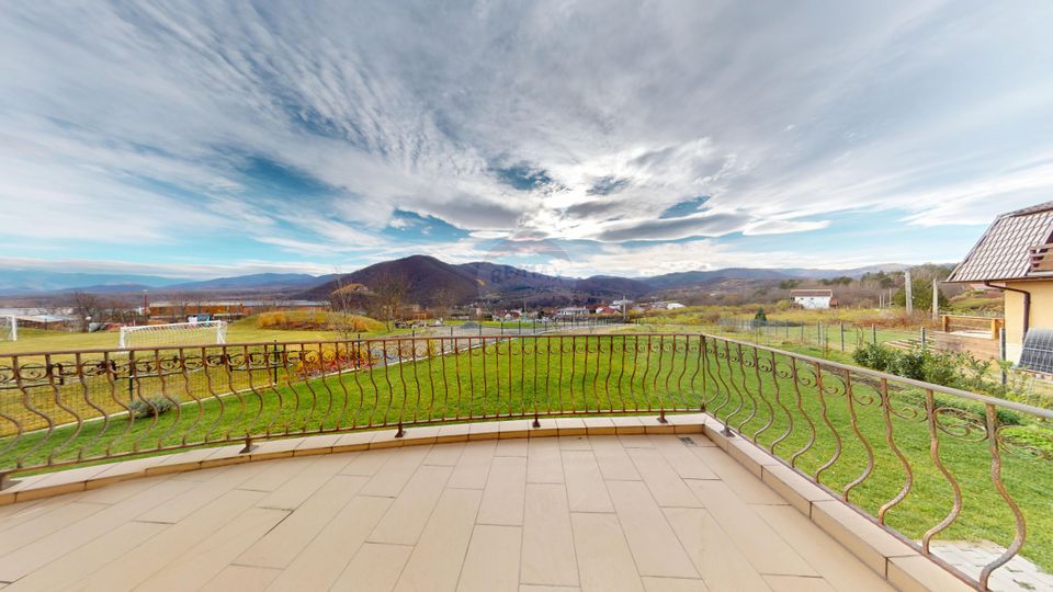 5 room House / Villa for sale