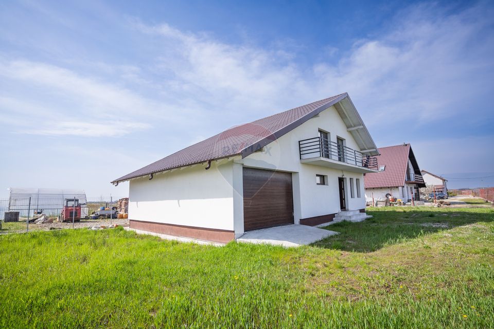 4 room House / Villa for sale