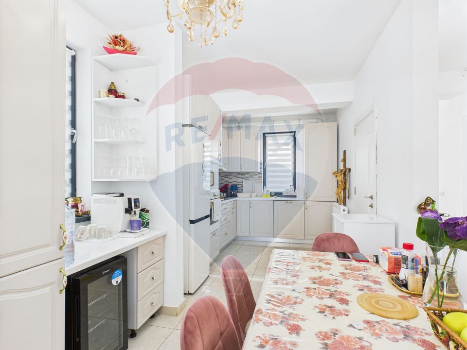 Casa ideala pentru familie, 5 camere, 4 bai, complex nou, Otopeni