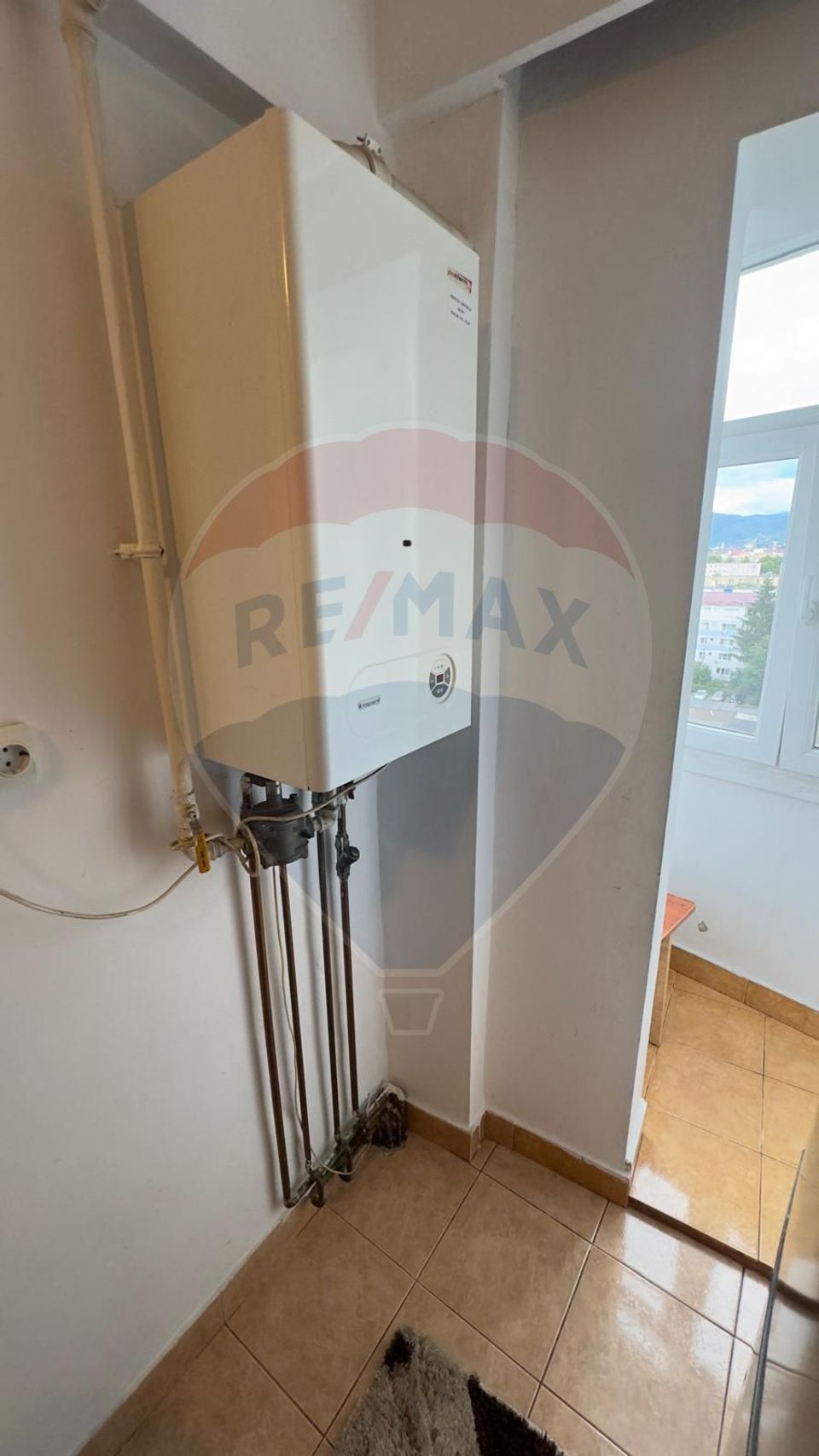 Apartament cu 2 camere de vânzare în zona Decebal