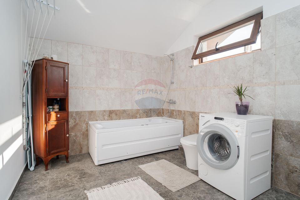 4 room House / Villa for sale