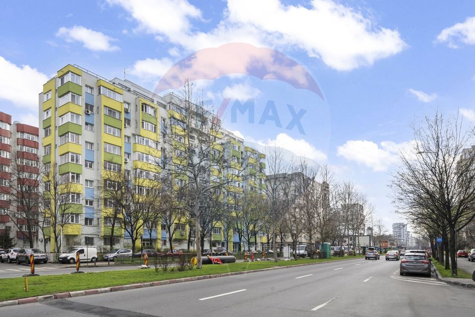 Apartament cu 5 camere de închiriat-Calea 13 septembrie.