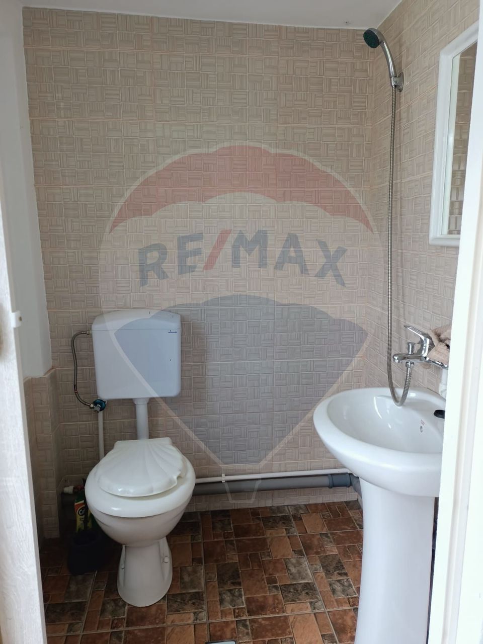 4 room House / Villa for sale