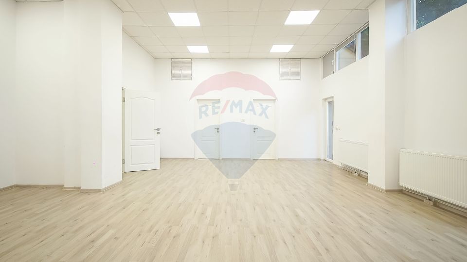 400sq.m Office Space for rent, Central area