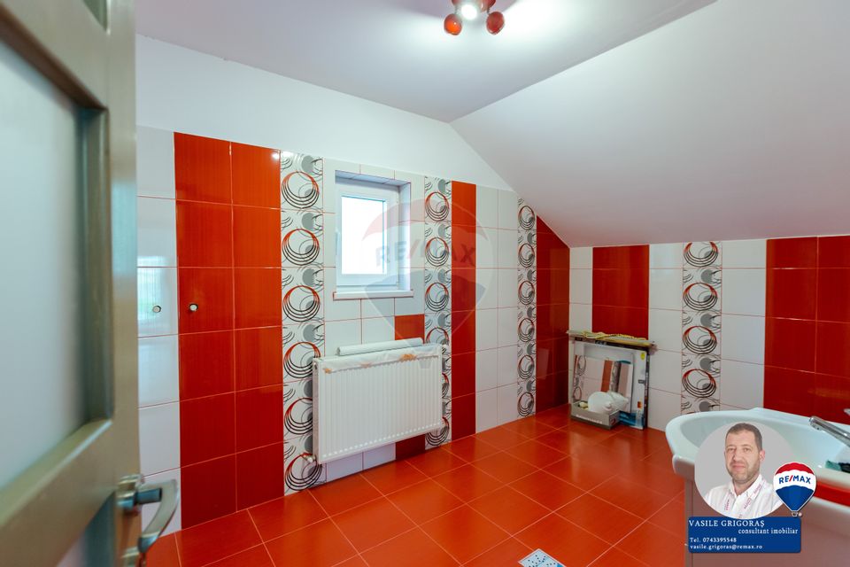 4 room House / Villa for sale
