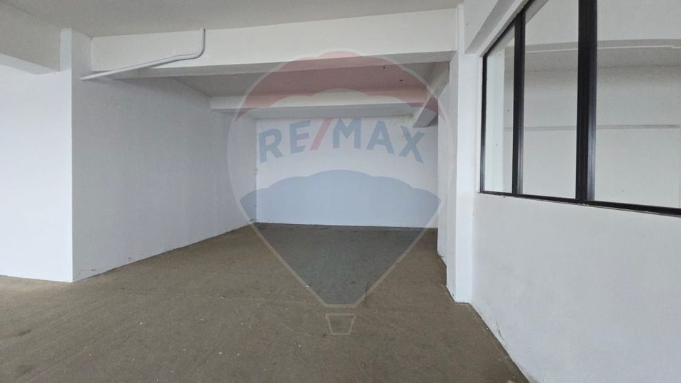 2,428sq.m Commercial Space for rent, Nord-Est area