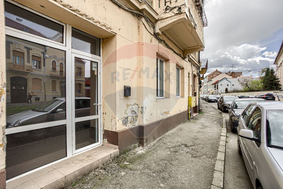 60sq.m Commercial Space for sale, Ultracentral area
