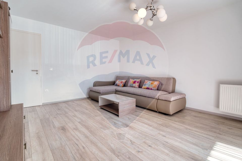 3 room Apartment for rent, Tractorul area