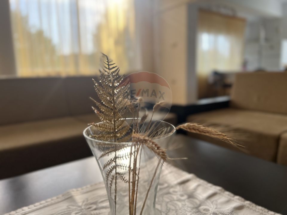 Casă spațioasă și versatilă în Păsărea (Brănești)