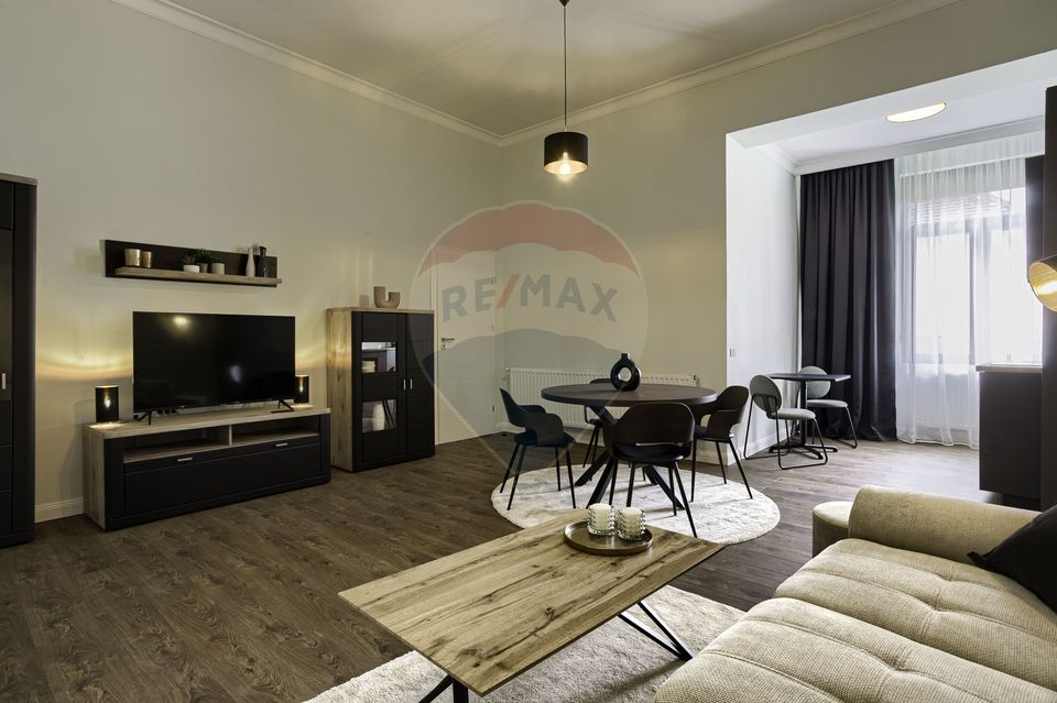 Apartament cu 3 camere de vanzare  în zona Ultracentral.Comision 0%