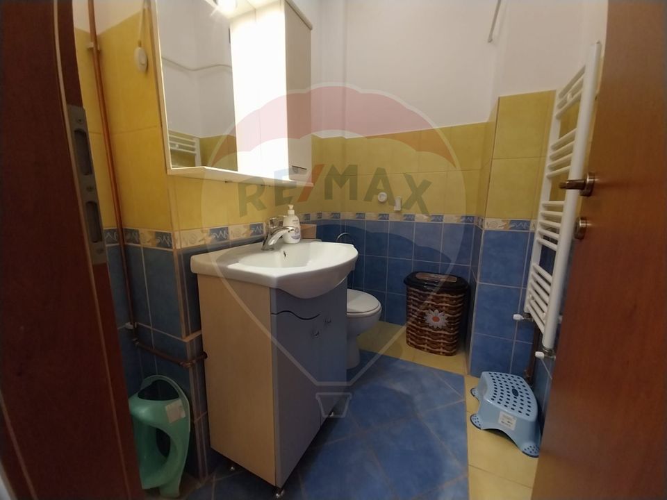 Apartament cu 3 camere  Promenada- Calea Severinului-Toporasi