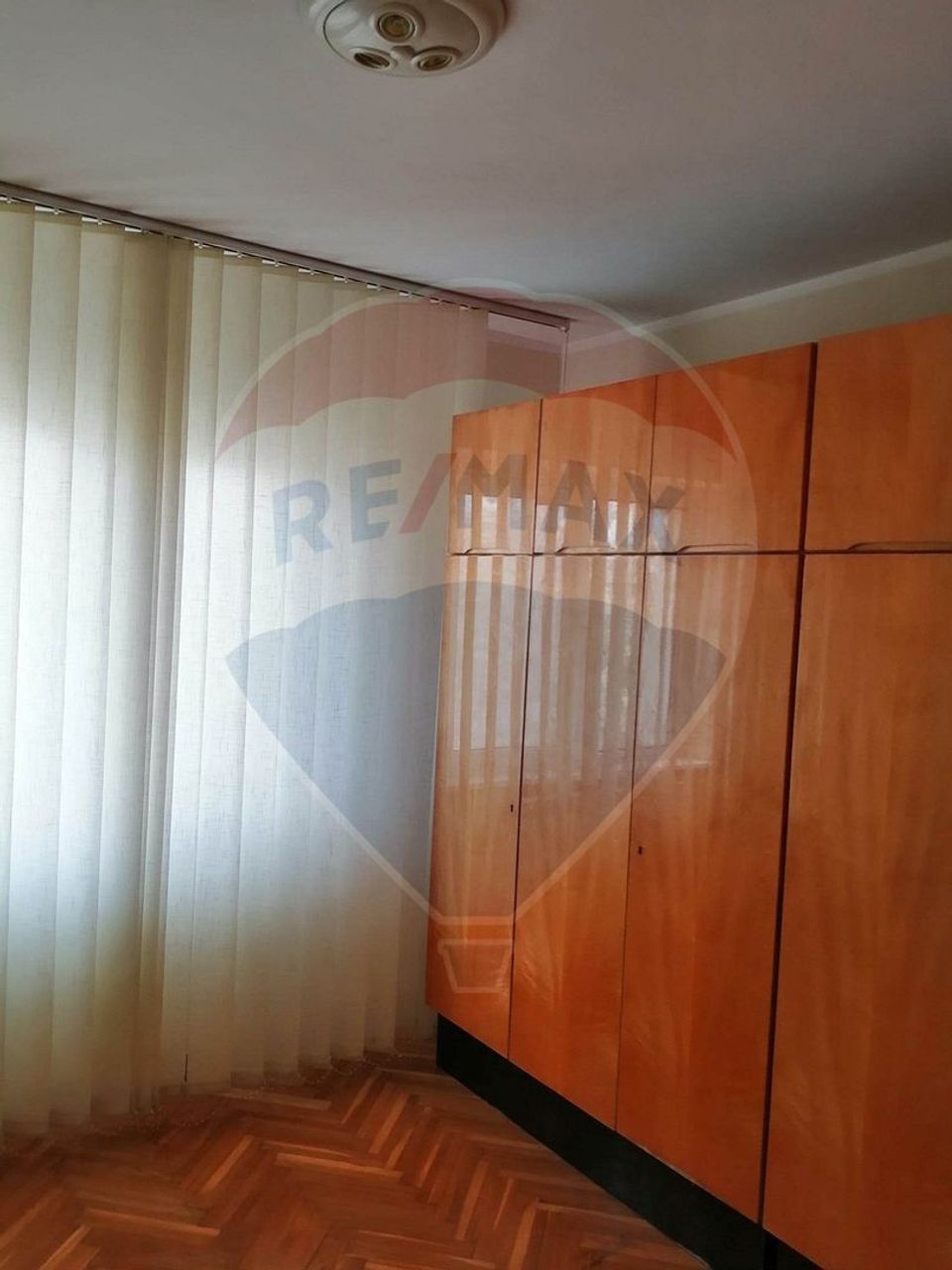 3 room Apartment for rent, Piata Centrala area