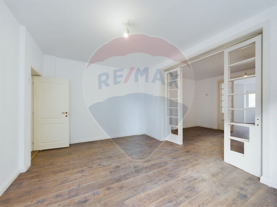 4 room Apartment for sale, Eminescu area