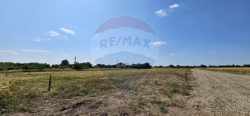 Land 490sqm Postavari / None