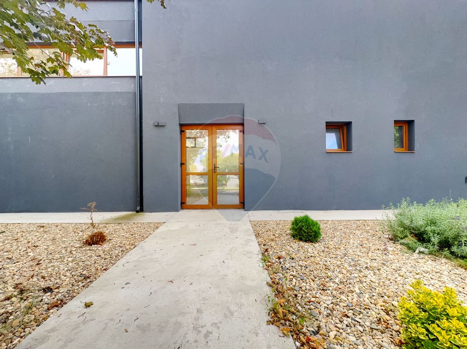 319sq.m Industrial Space, Freidorf area