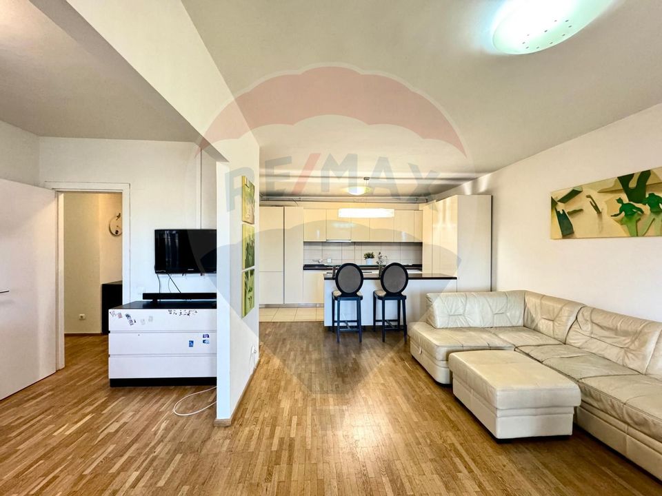 5 Room Apartment Carol Park Luxury Parking