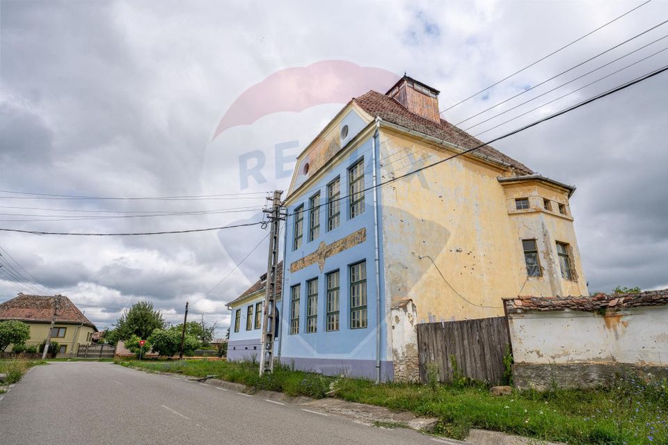 Fostă școală săsească semnată de Fritz Balthes – Bruiu, Sibiu