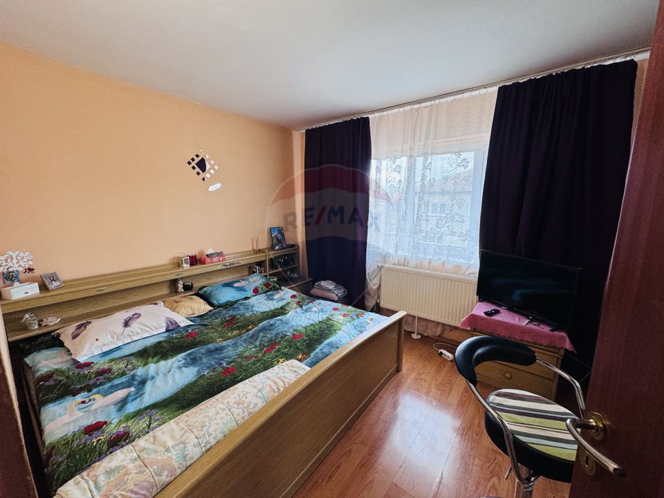 Apartament cu 3 camere de vânzare în zona Nufarul/Ghibu