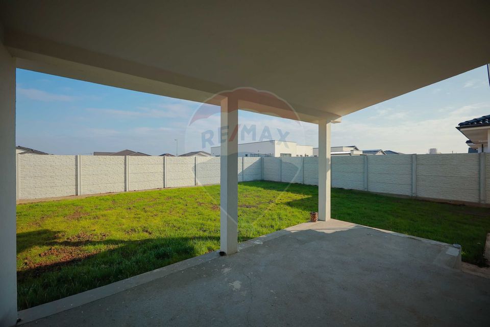 4 room House / Villa for sale