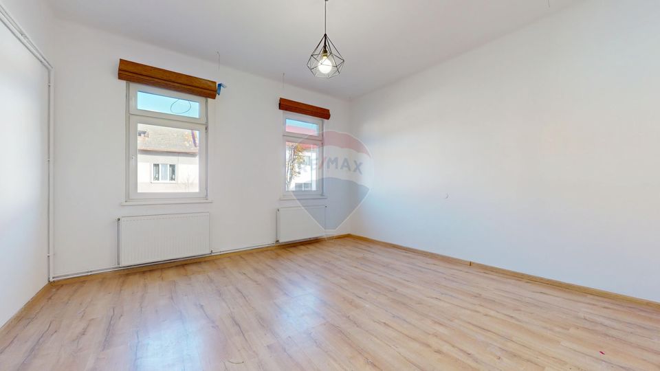 135sq.m Office Space for rent, Aurel Vlaicu area