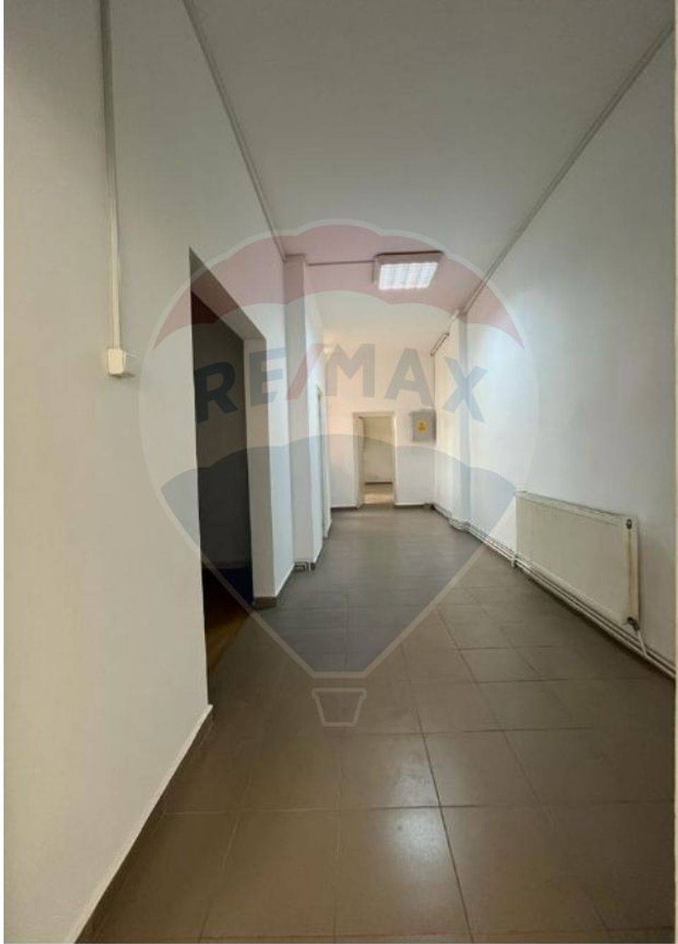110sq.m Commercial Space for rent, Vasile Aaron area