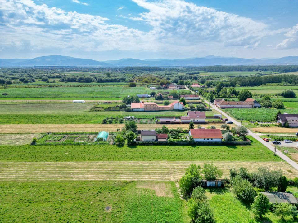 Land 1,850sqm Podu Oltului / Strada Pescarilor