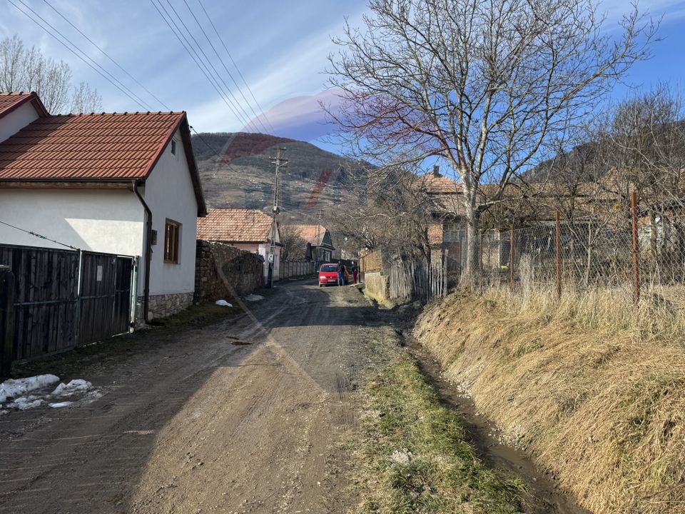 Teren intravilan 1.271 mp – Izvoarele, jud. Alba