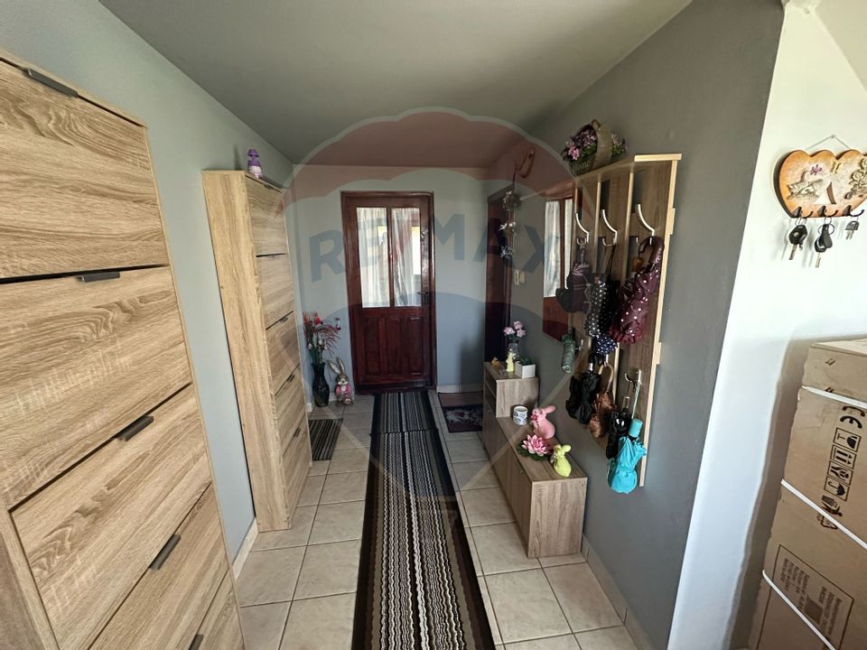 Vanzare casă noua in loc Felnac cu teren de 1190mp