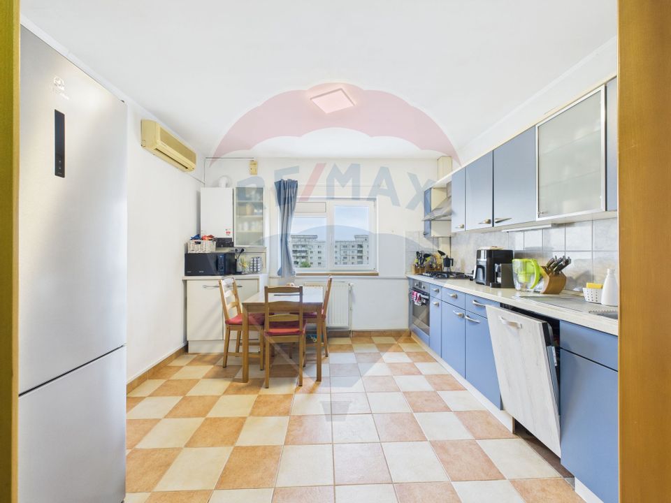 De vanzare Apartament 3 camere zona Octavian Goga-Nerva Traian