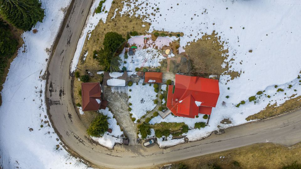 COMISION 0%| Pensiune + Casă de vânzare în Predeal | Business activ |