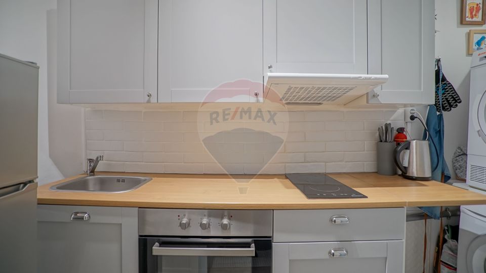 REZERVAT! Apartament renovat, modern, în inima Centrului Istoric