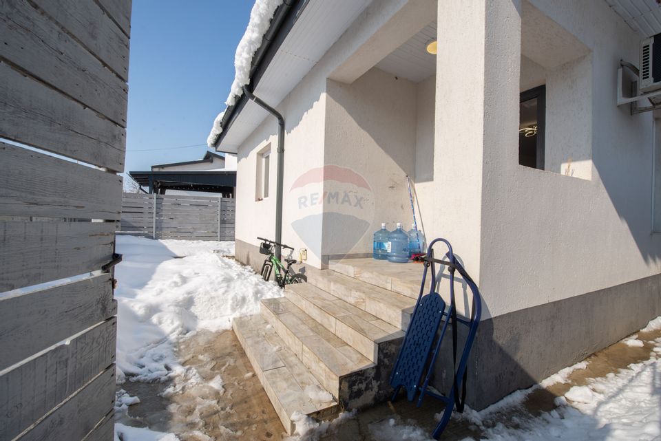 House for sale 3 bedrooms Domnesti str Floarea Soarelui Ilfov