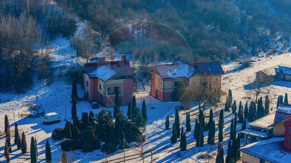 Activ Hotelier SubEvaluat | 18.000 mp construiti | 3 ha teren | BRASOV