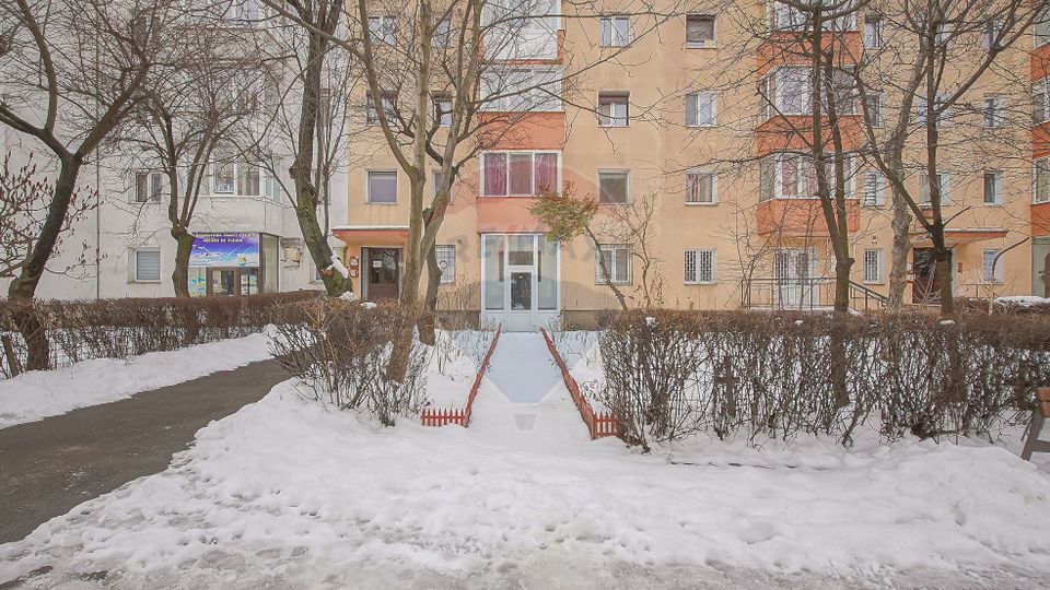 SPATIU 40 MP UTILI CU VAD | BULEVARDUL ALEXANDRU VLAHUTA NR. 21 |