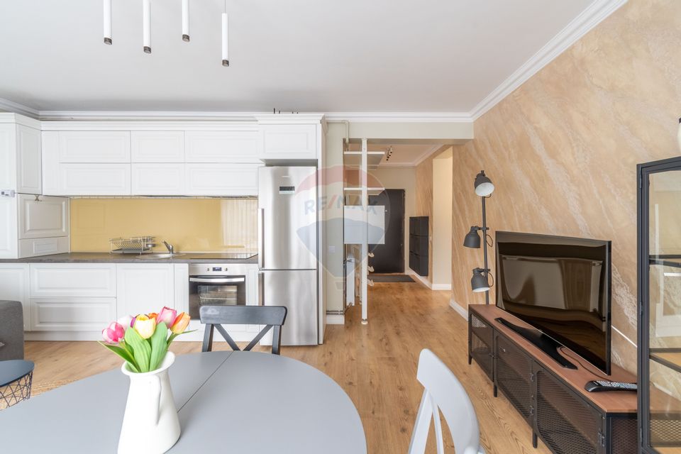 Penthouse de inchiriat cu terasa si jacuzzi | Donath Park